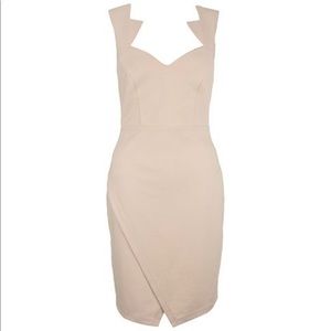 ✨Kardashian Kollection Fitted Peach Dress, Medium. ✨